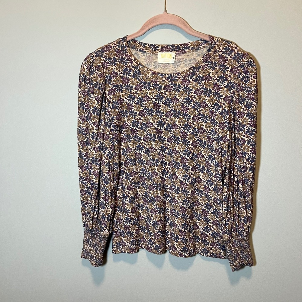 Nation LTD Women Floral Pima Cotton Puff Sleeve Smocked Cuff Top Purple Brown M